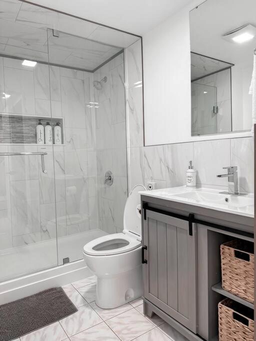 The Victoria Suite In Elora- King Bed Esterno foto